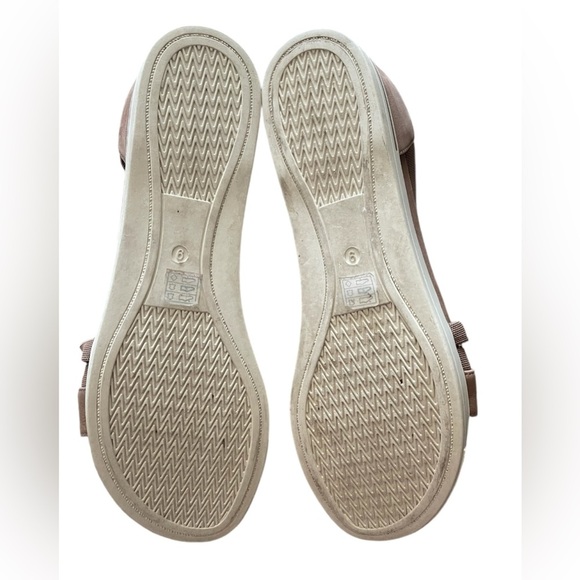 Eileen Fisher Brown Strappy Sandals - Picture 6 of 6